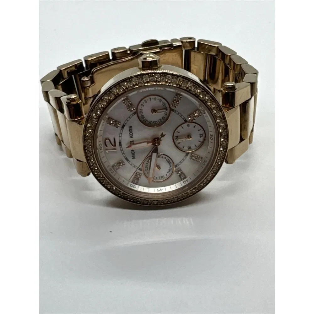 Michael Kors Mini Parker MK5616 Women Rose Gold Analog Dial Quartz Watch JNA833